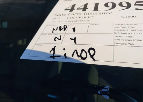 2015 Chevrolet Silverado 1500 1Lt из США, поврежденный, VIN 1GCUKREC0FF197776